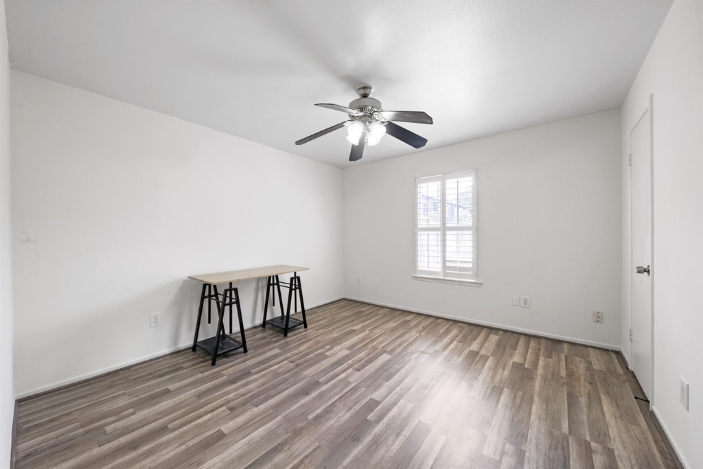 361 N Post Oak Lane - Photo 15