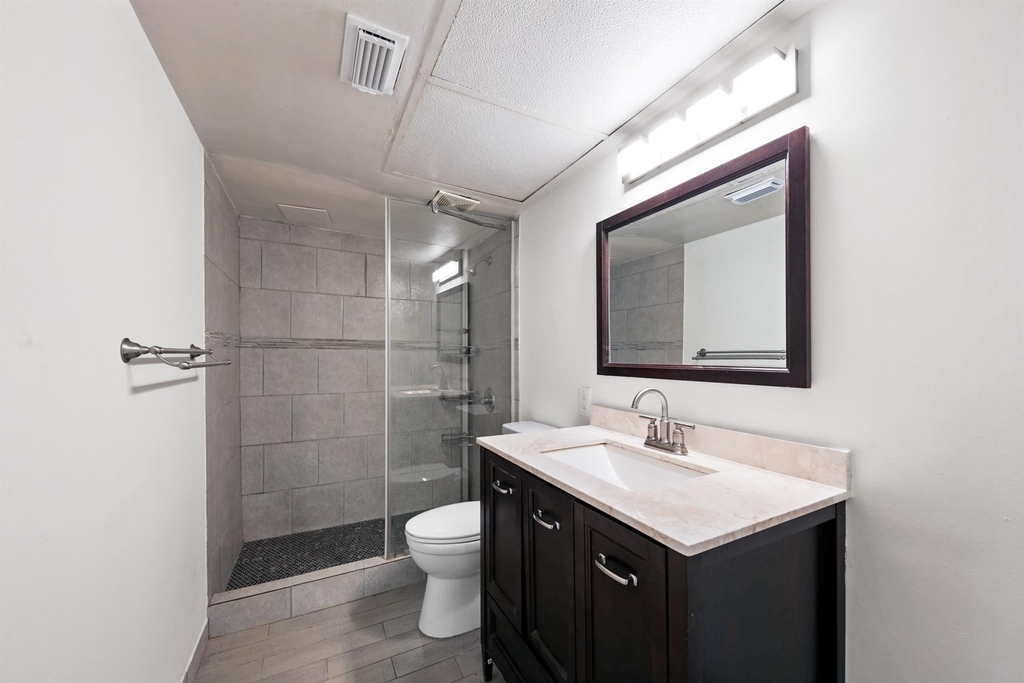 361 N Post Oak Lane - Photo 17