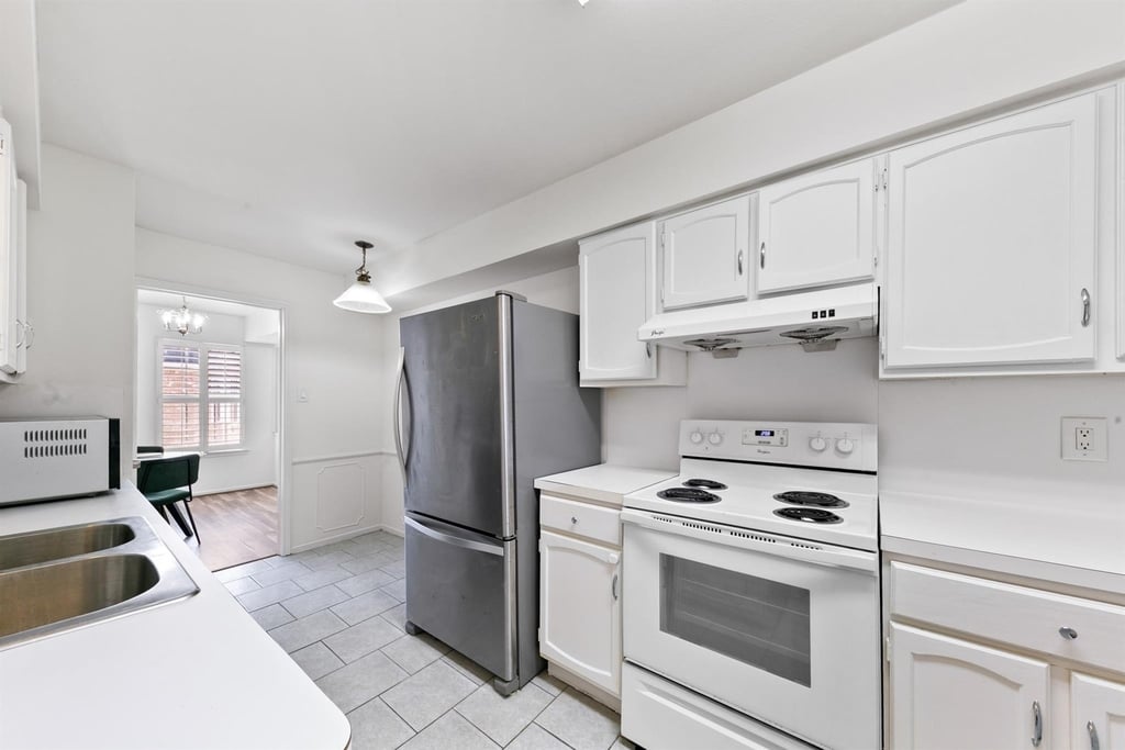 361 N Post Oak Lane - Photo 12