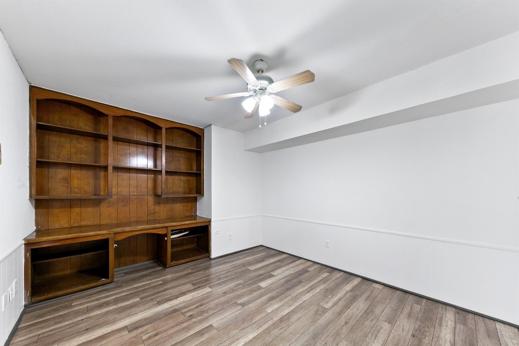 361 N Post Oak Lane - Photo 13