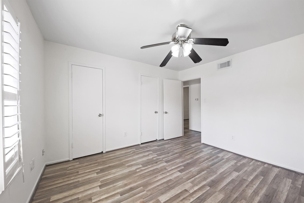 361 N Post Oak Lane - Photo 16