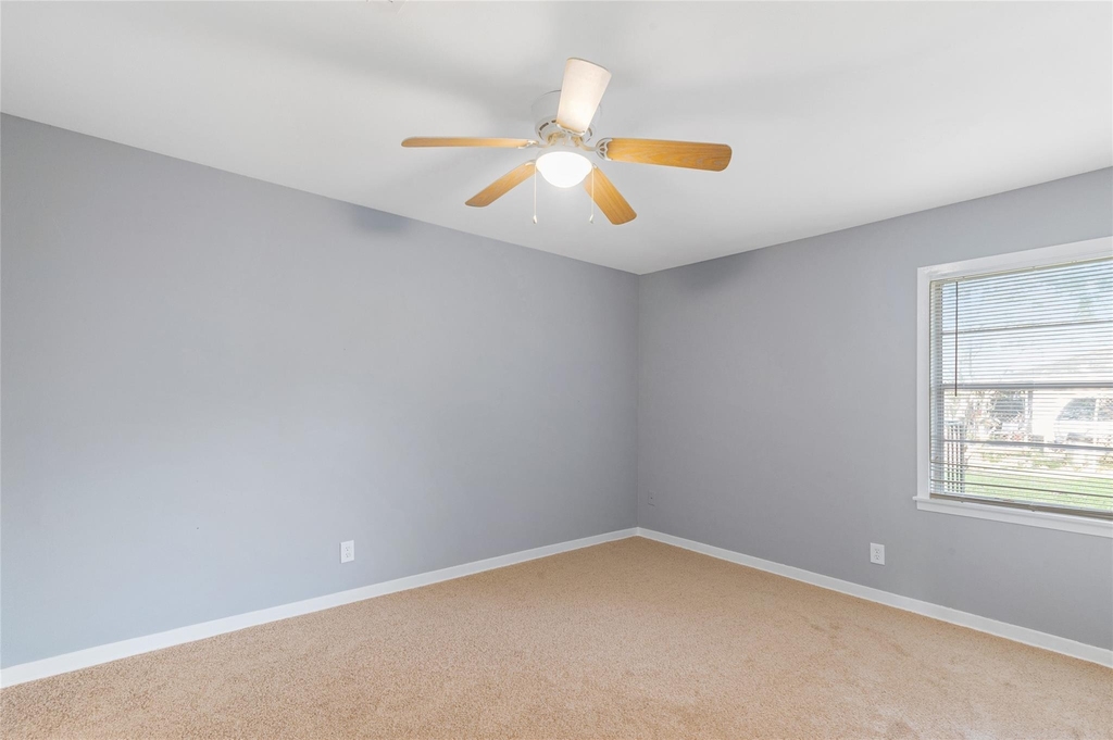 10502 Royal Oaks Drive - Photo 13