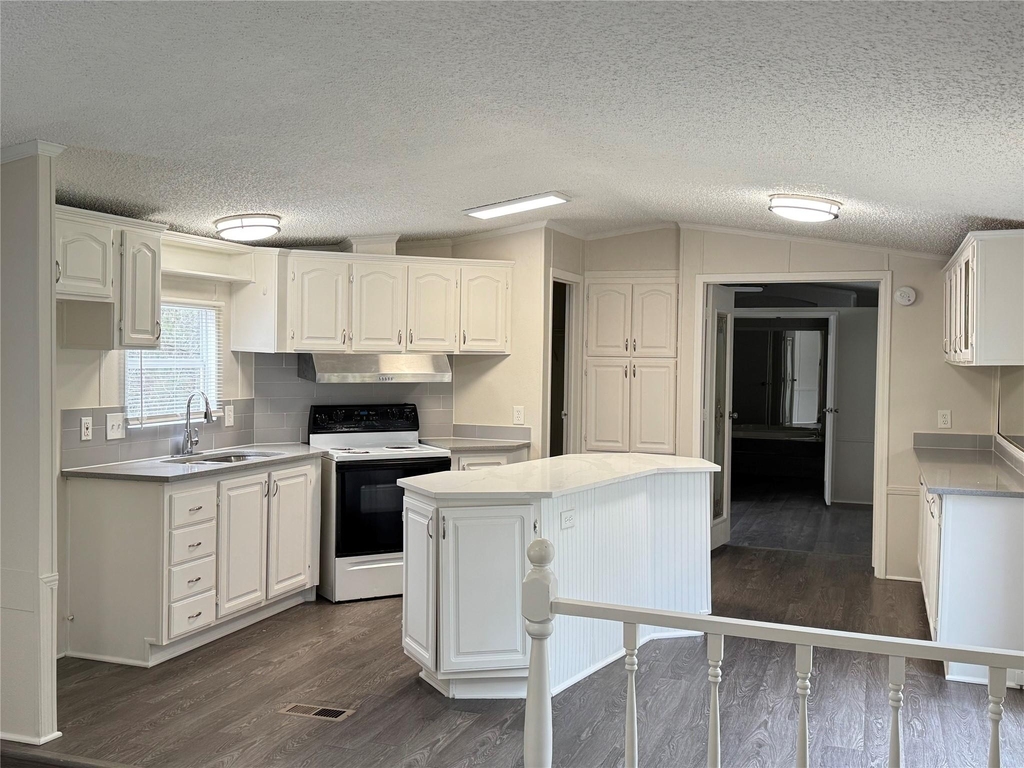 15840 Lowell - Photo 8
