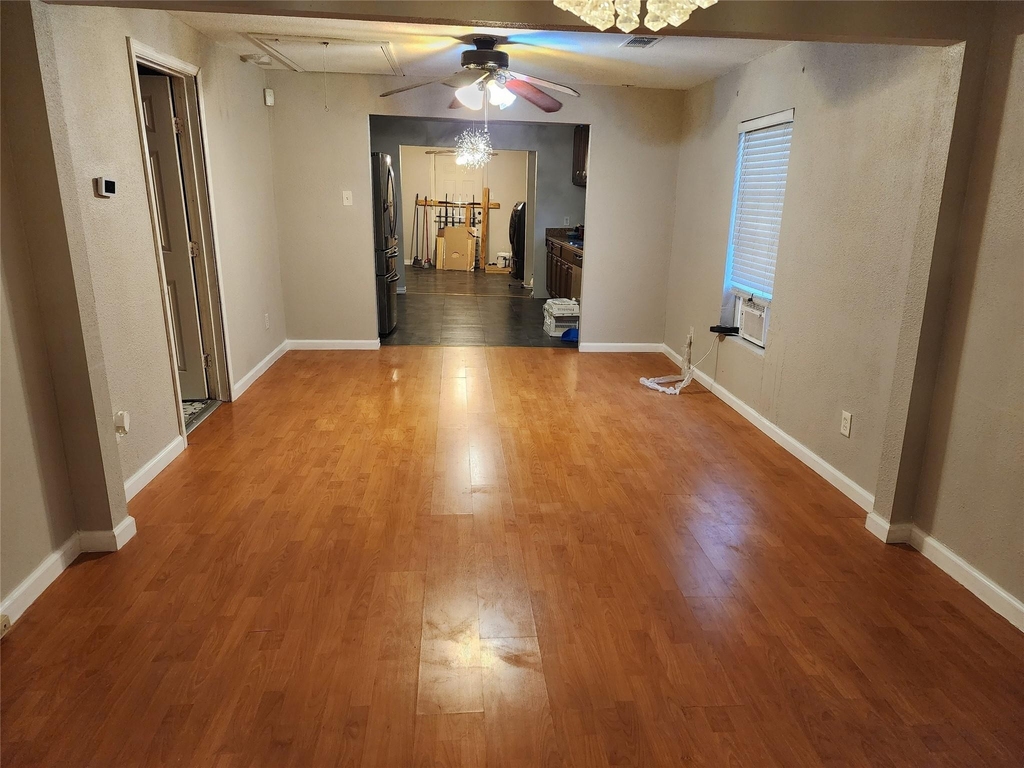8215 Easter Street - Photo 5