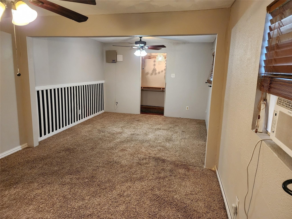 8215 Easter Street - Photo 2