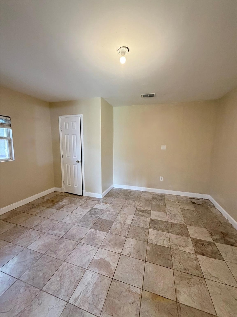 618 Sulphur Street - Photo 16