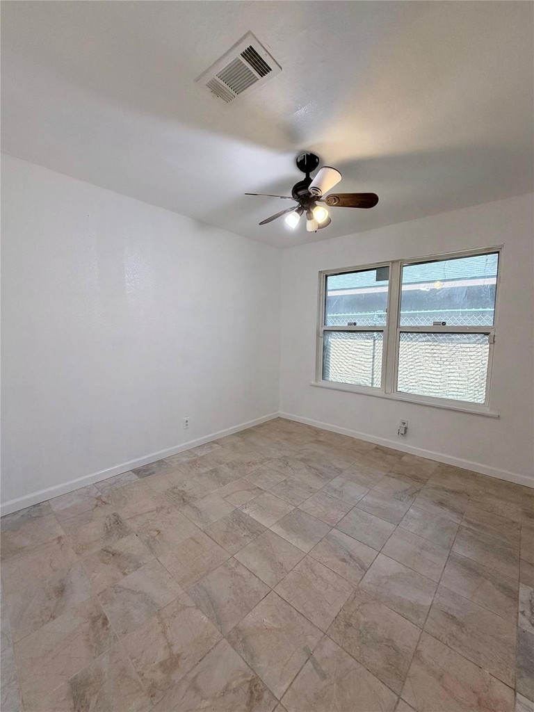 618 Sulphur Street - Photo 13
