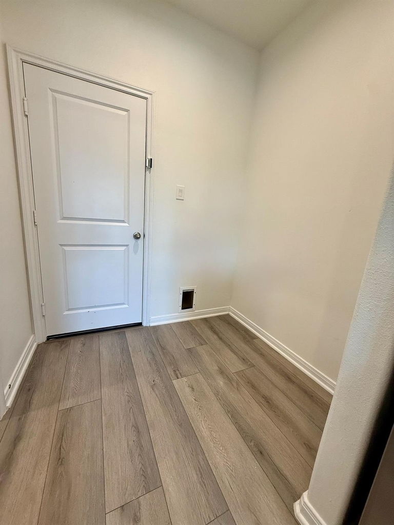 11707 Eclipse Drive - Photo 13