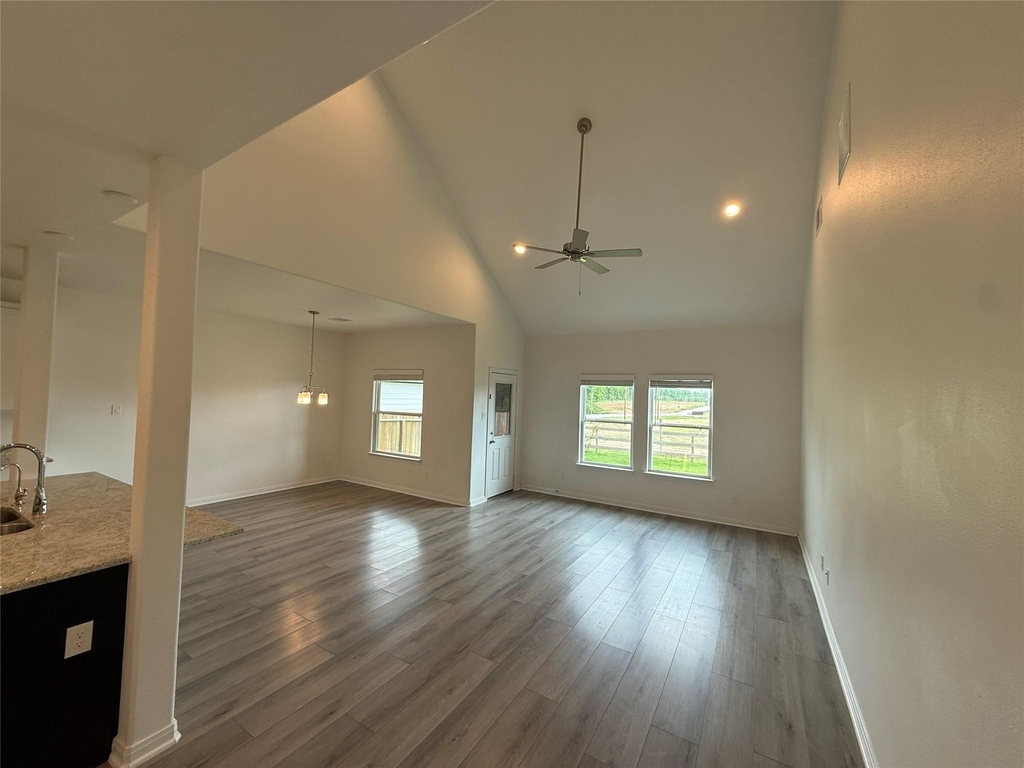 11707 Eclipse Drive - Photo 4