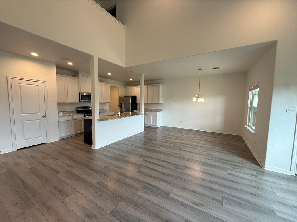 11707 Eclipse Drive - Photo 6