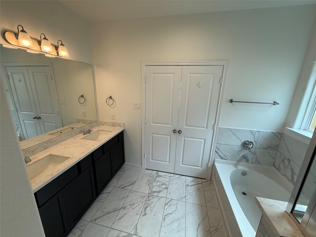 11707 Eclipse Drive - Photo 21