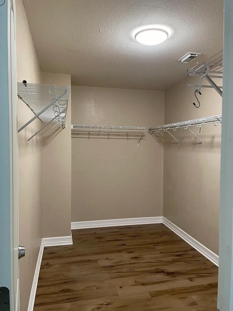 18211 Temple Hill Lane - Photo 7