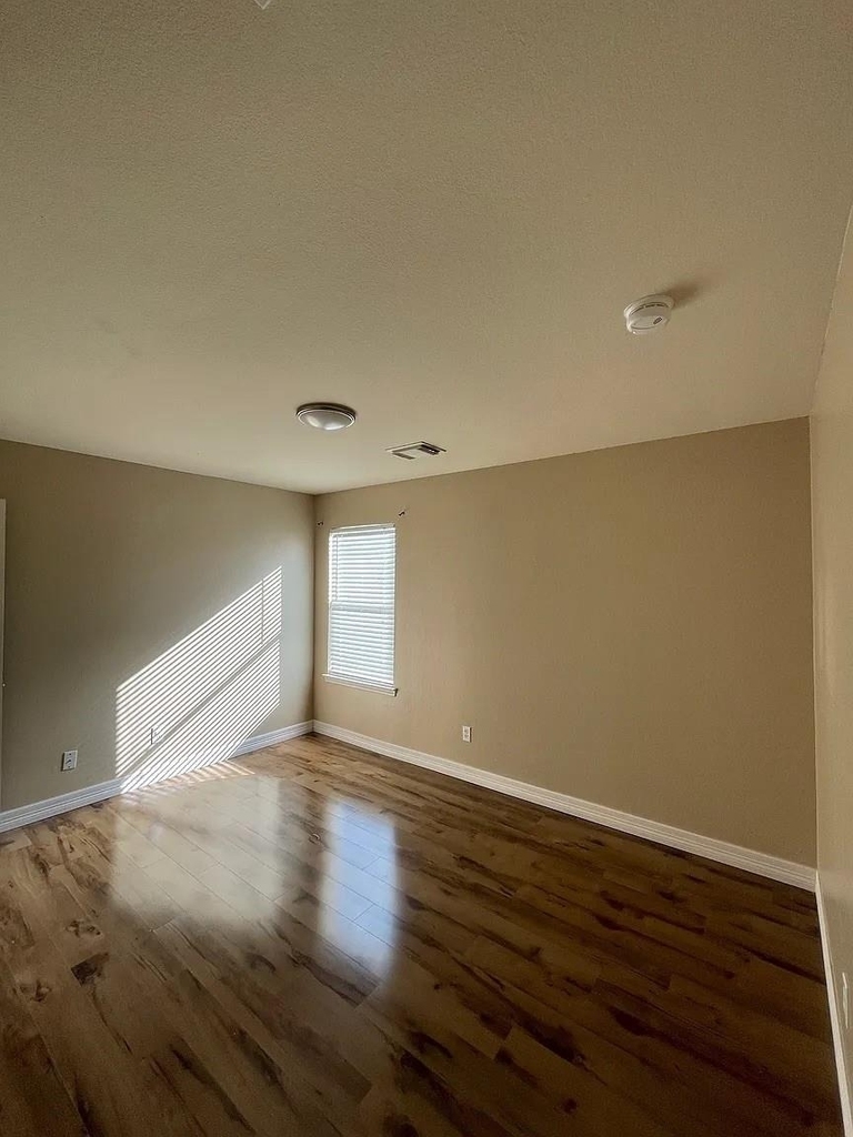 18211 Temple Hill Lane - Photo 10