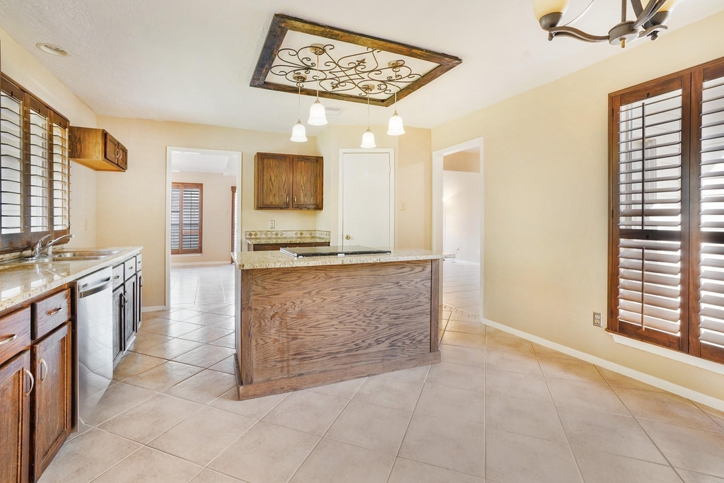 3203 Silver Falls Drive - Photo 11