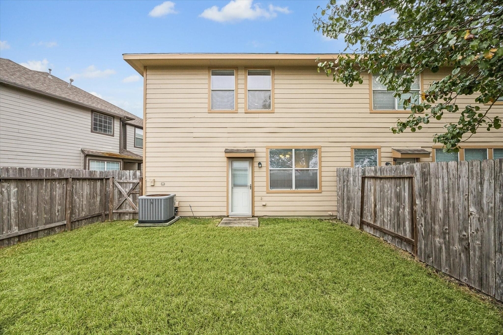 3206 Pearl Bluff Lane - Photo 19
