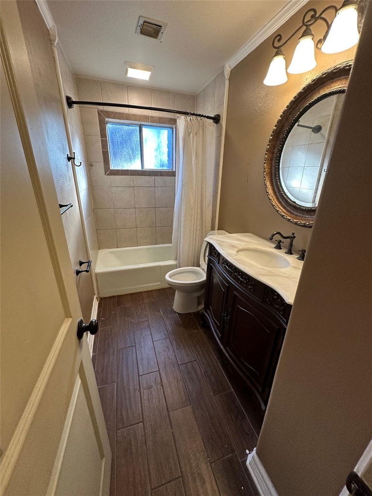 3223 Cedarmont Drive - Photo 4