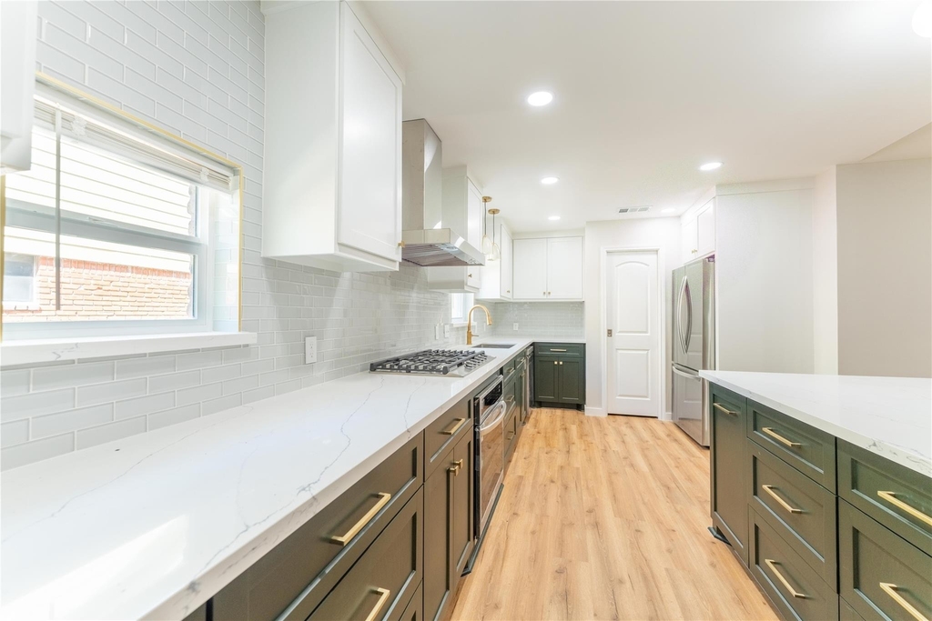 6119 S Braeswood Boulevard - Photo 14