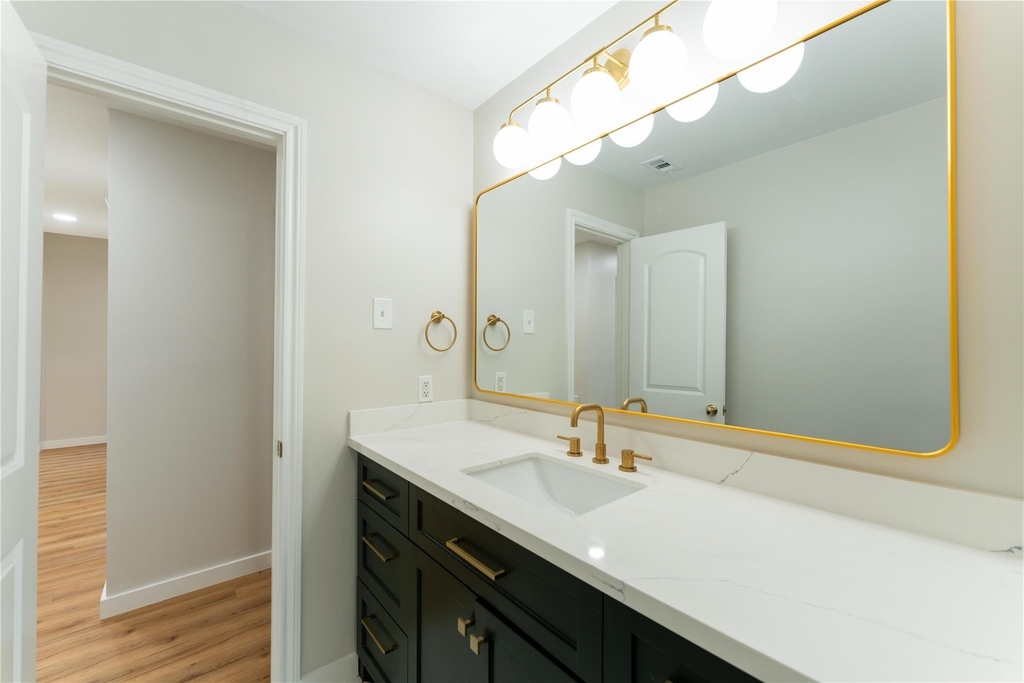 6119 S Braeswood Boulevard - Photo 25