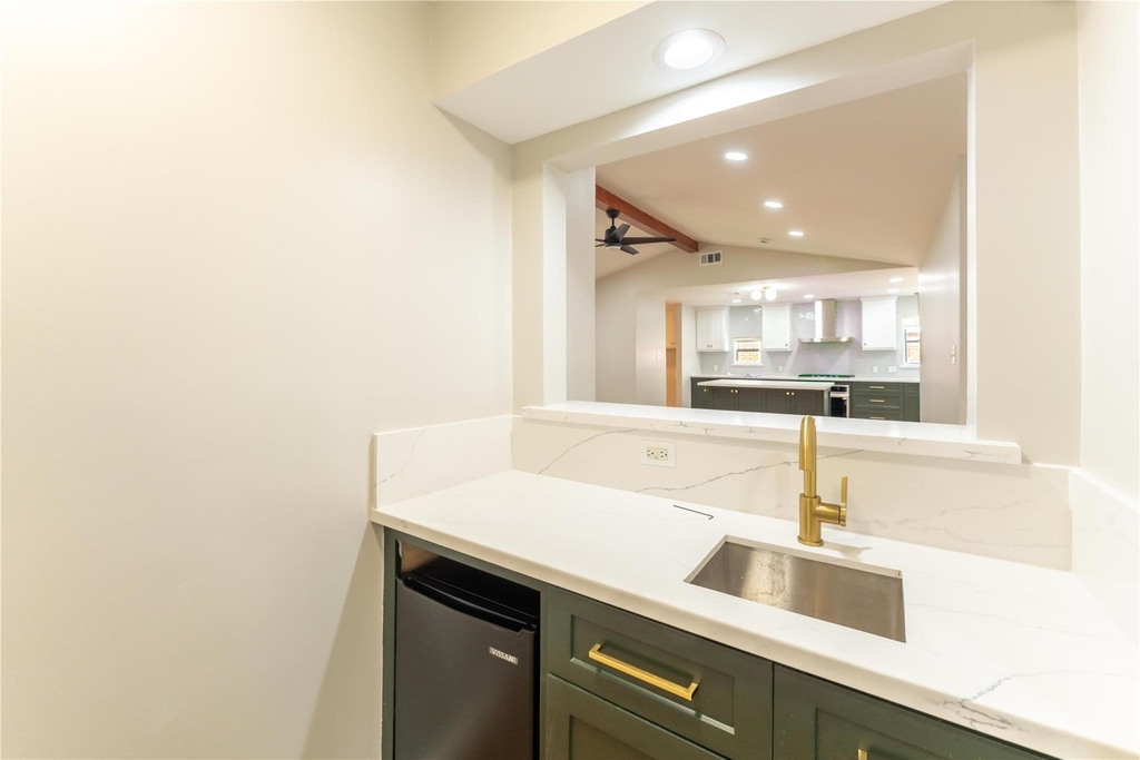 6119 S Braeswood Boulevard - Photo 19