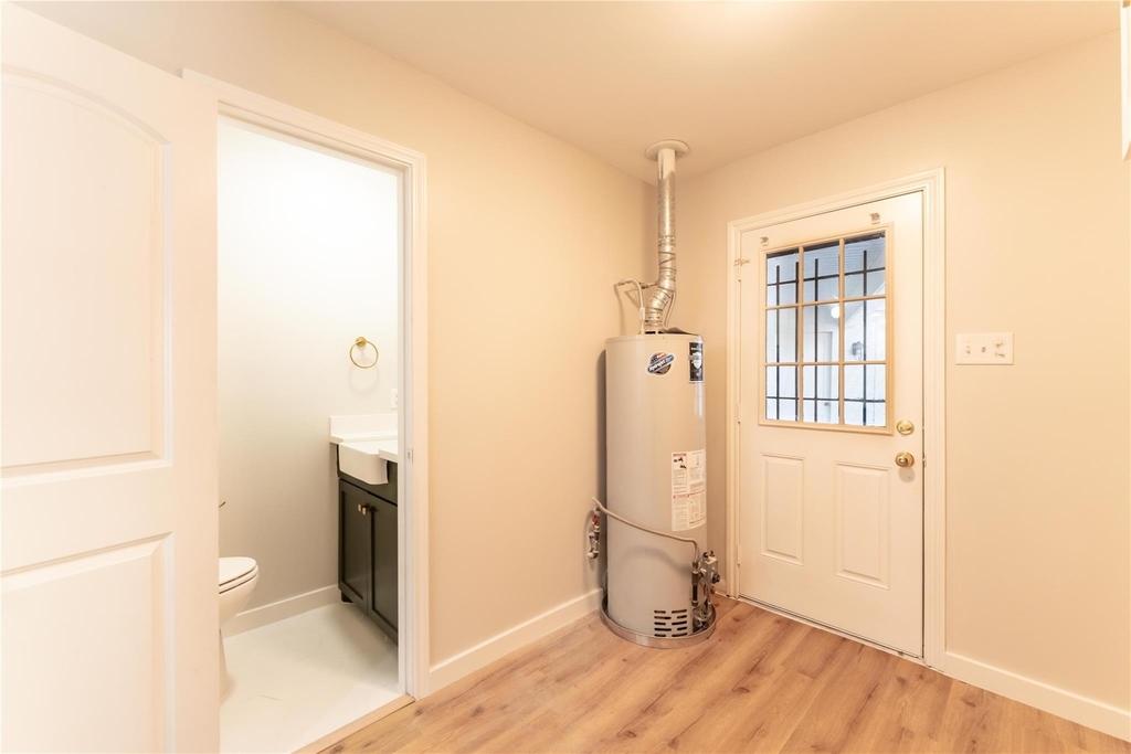 6119 S Braeswood Boulevard - Photo 16