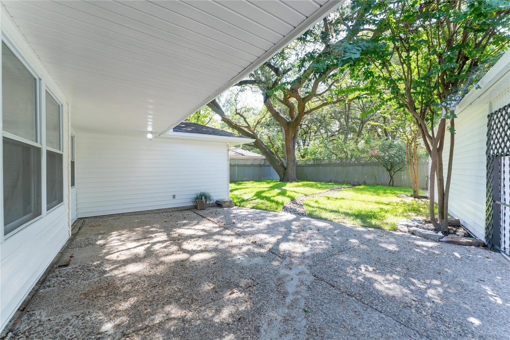 6119 S Braeswood Boulevard - Photo 33