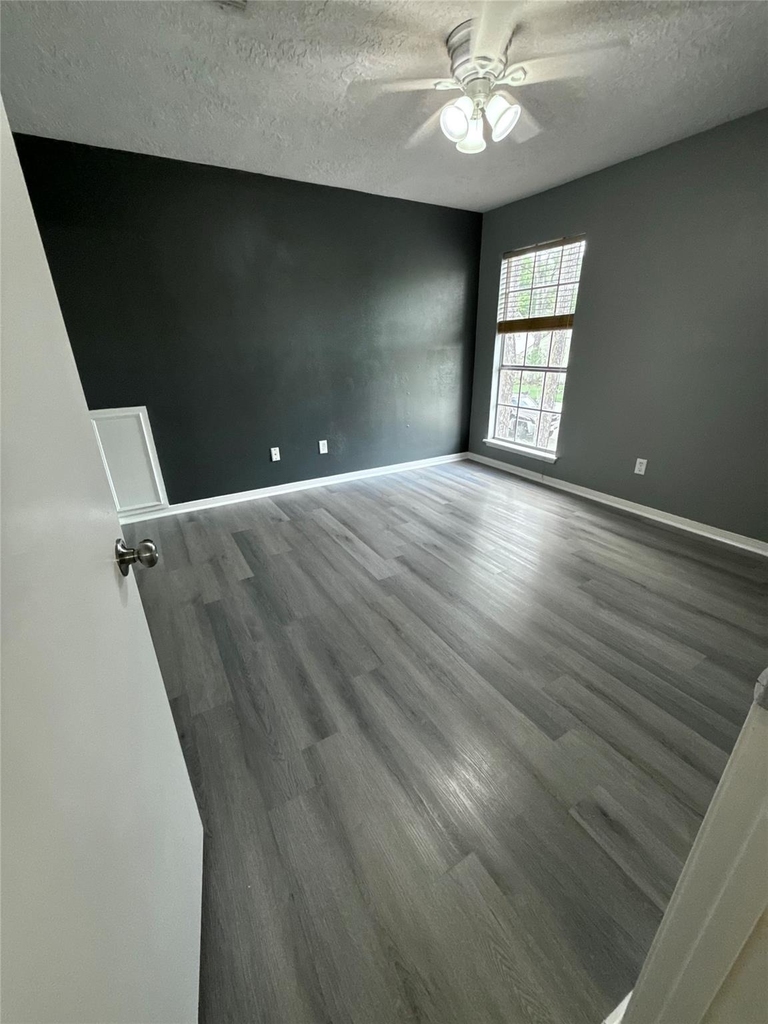 17719 Windy Point Drive - Photo 22