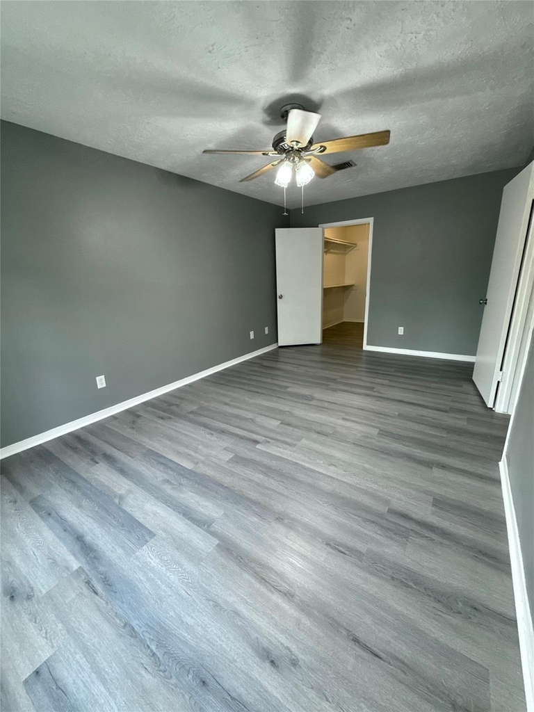 17719 Windy Point Drive - Photo 27