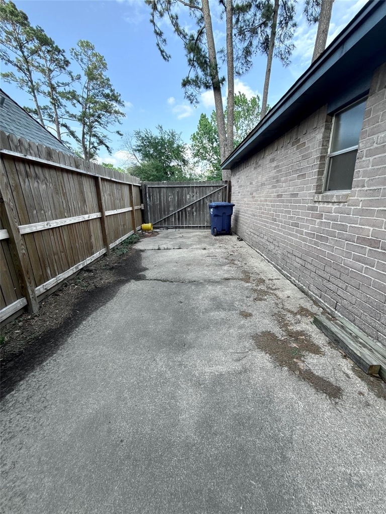 17719 Windy Point Drive - Photo 30