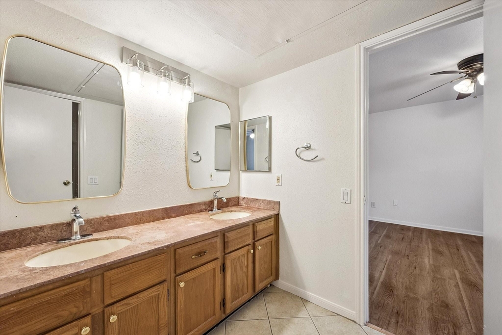 1860 White Oak Drive - Photo 7