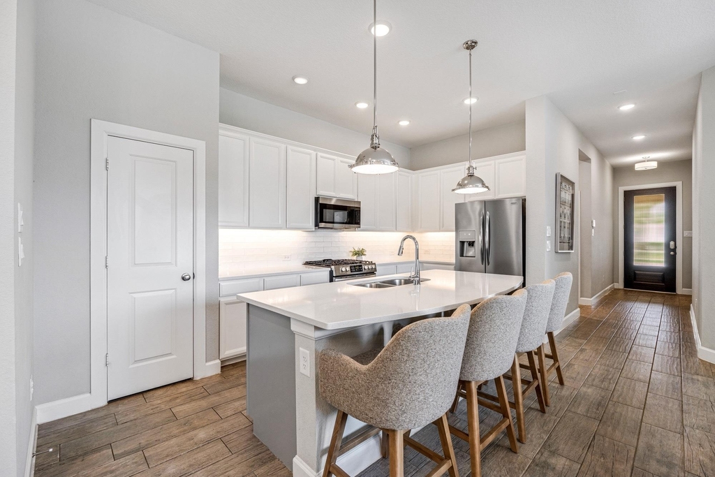 9403 Windward Bluff Way - Photo 3