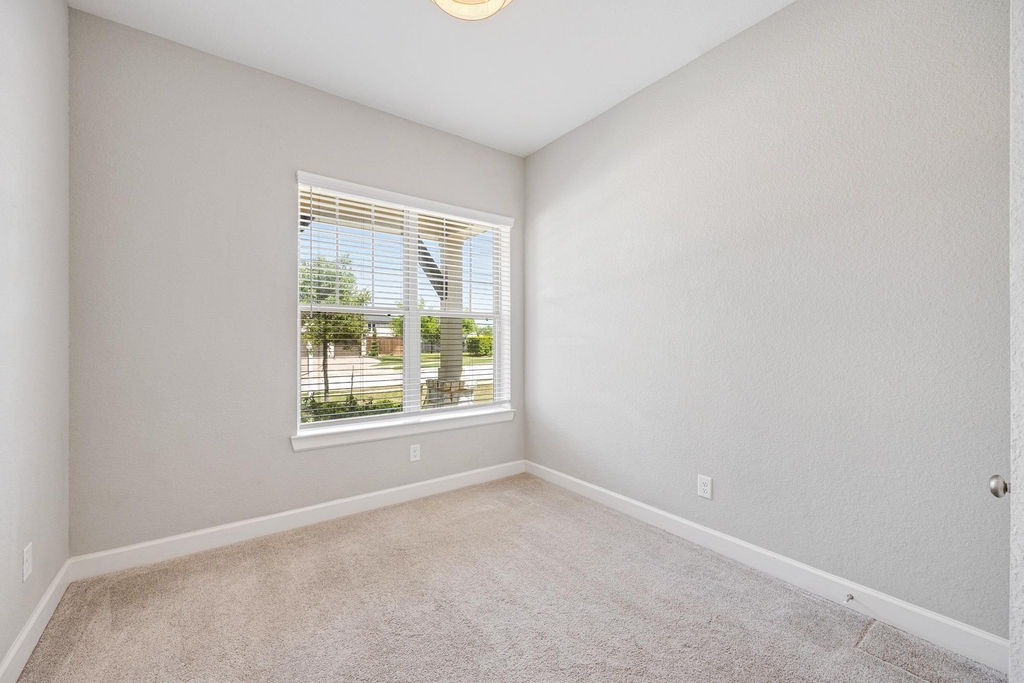 9403 Windward Bluff Way - Photo 14
