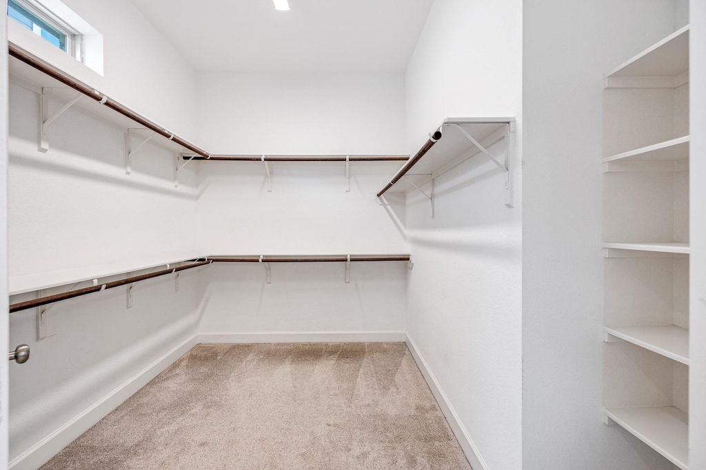 9403 Windward Bluff Way - Photo 11