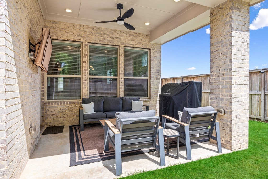 9403 Windward Bluff Way - Photo 17