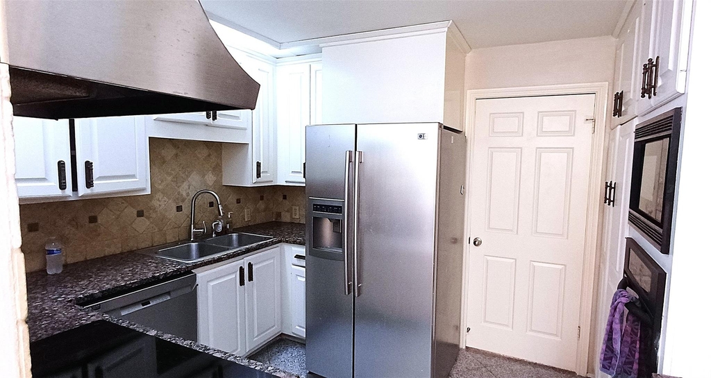 3350 Mccue Road - Photo 0