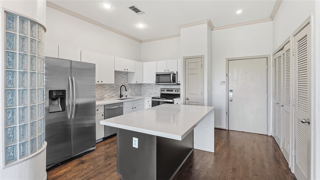 1441 East Street - Photo 3