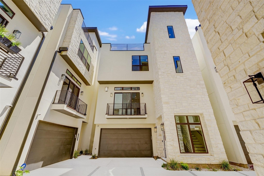1803 Dunlavy Street - Photo 0