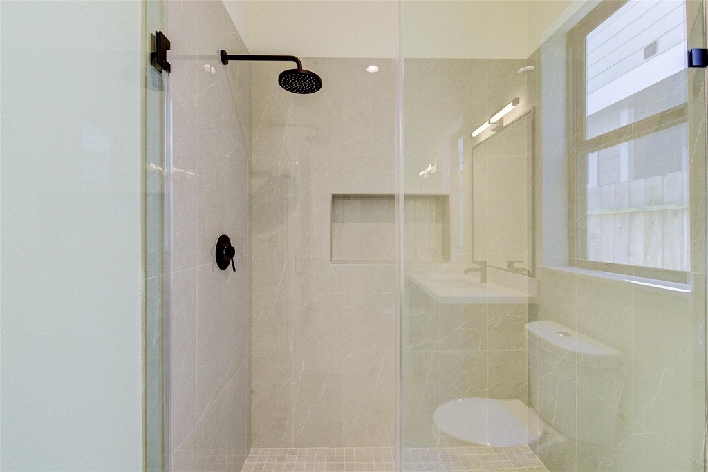 1803 Dunlavy Street - Photo 17