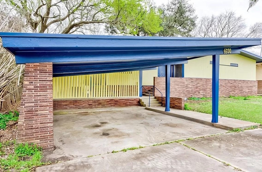 4600 Lakeshore Drive - Photo 5