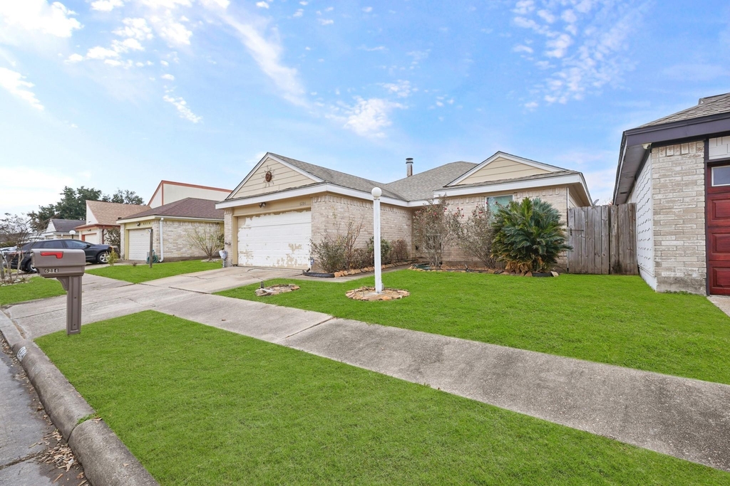 6214 Gladewell Drive - Photo 1