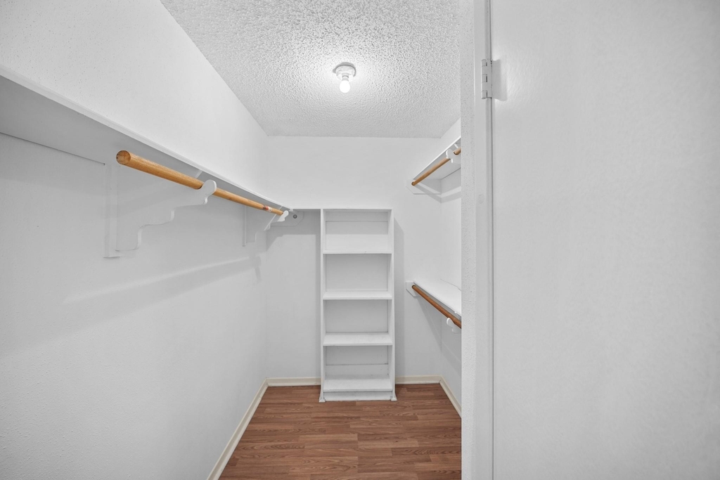 6214 Gladewell Drive - Photo 12