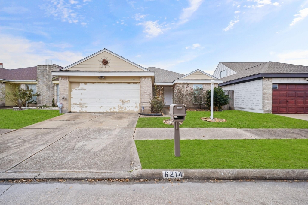 6214 Gladewell Drive - Photo 0