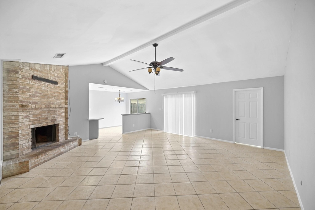 6214 Gladewell Drive - Photo 5