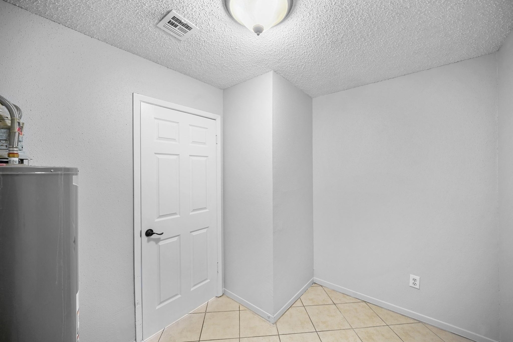 6214 Gladewell Drive - Photo 18