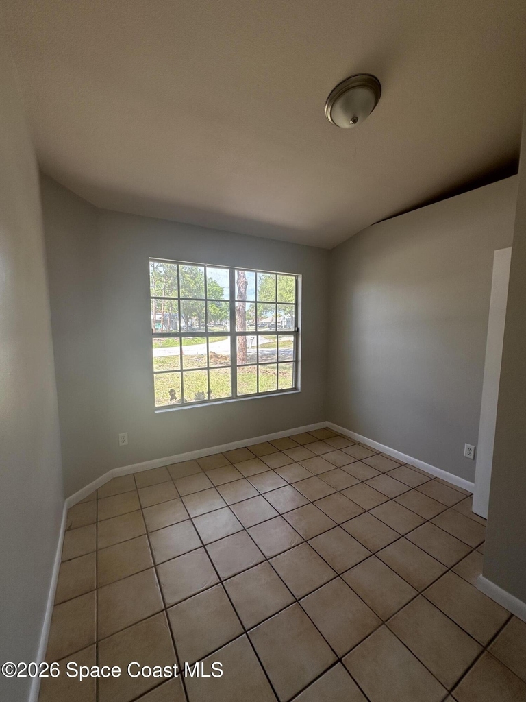 1100 Ipswich Street Nw - Photo 7