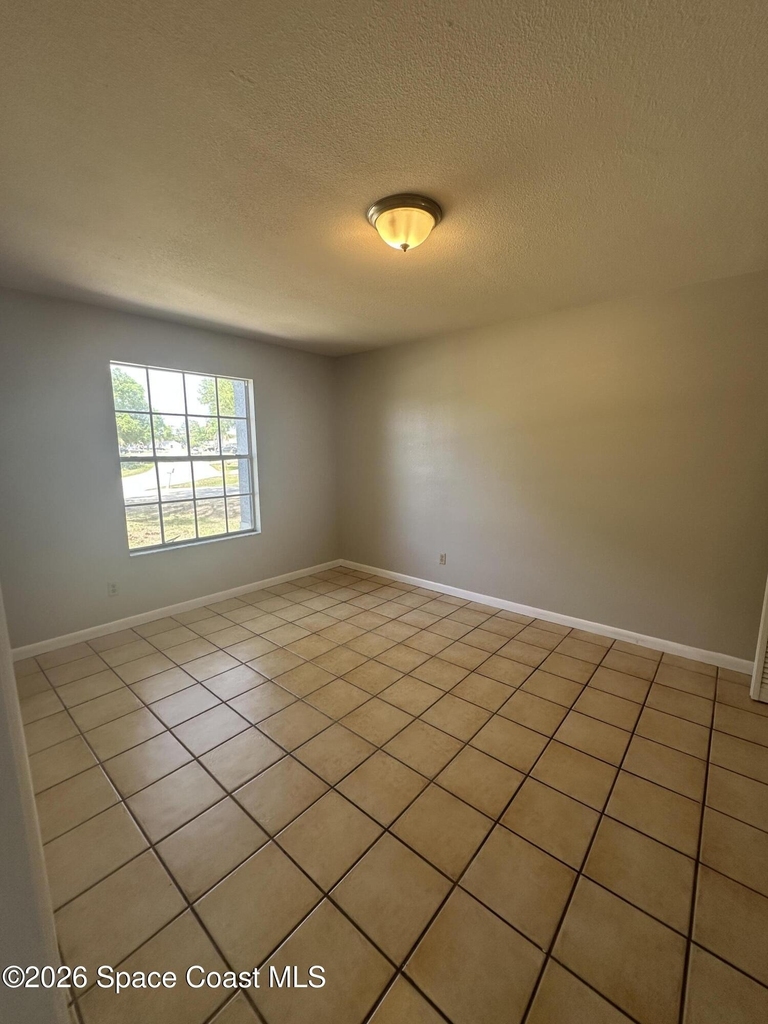 1100 Ipswich Street Nw - Photo 8