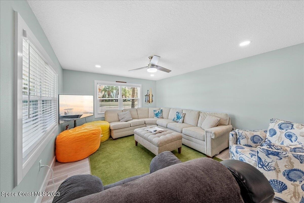 7801 Ridgewood Avenue - Photo 11