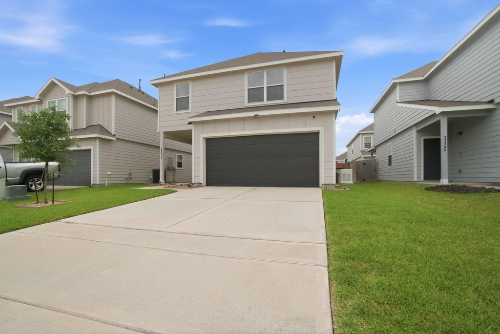 22210 Great Royal Lane - Photo 0