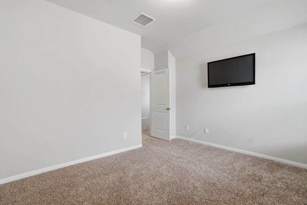 22210 Great Royal Lane - Photo 30