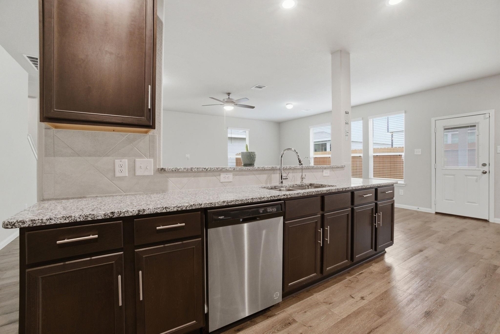 22210 Great Royal Lane - Photo 10