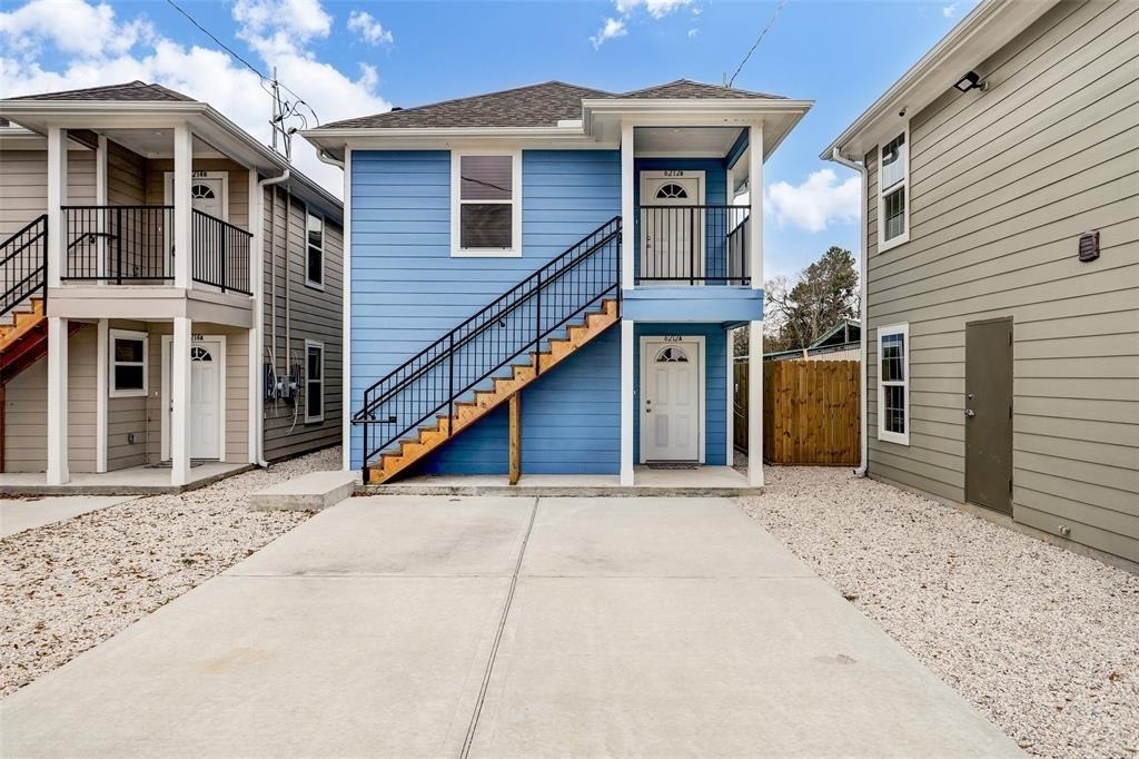 6212 Alderson - Photo 0